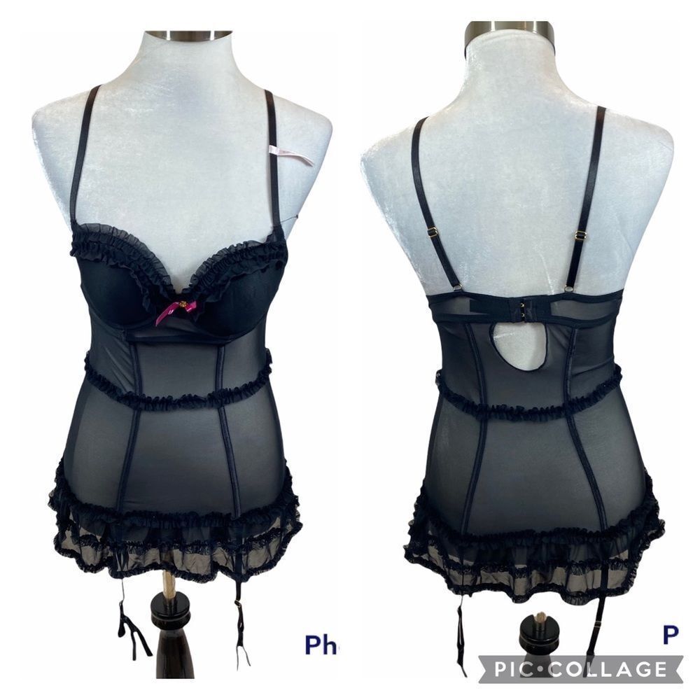 NWOT Daisy Fuentes Ruffle Chamise Teddy Size Medium‎